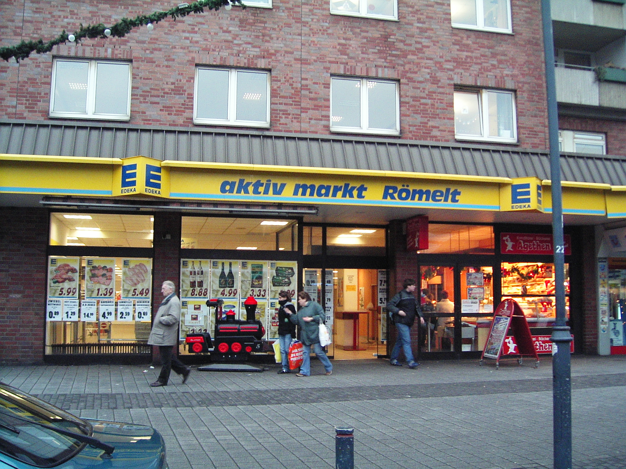 Food retailer in Germany, Edeka 